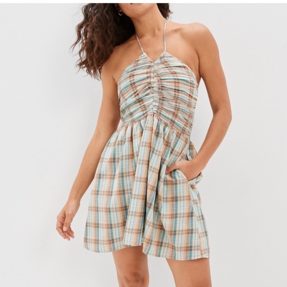 American Eagle Outfitters Dresses & Skirts - American Eagle plaid halter mini dress NWT